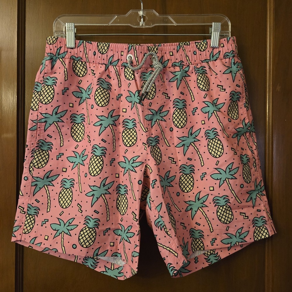 NWT  Maamgic Swim Trunks Mens Size Medium Pool Summer Pineapple Pink‎ Vacay